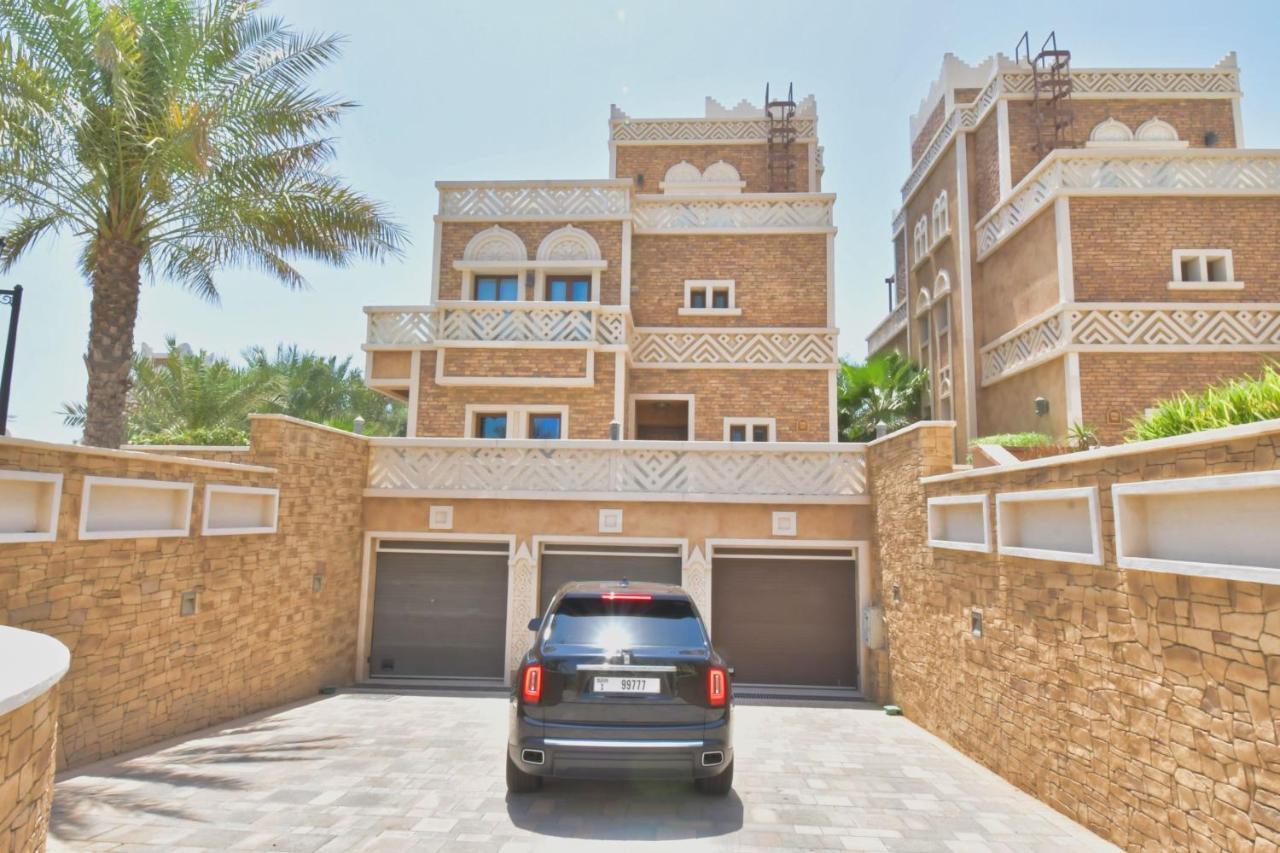 Amazing Palm Jumeirah View 5 Private Pool Villa Dubai