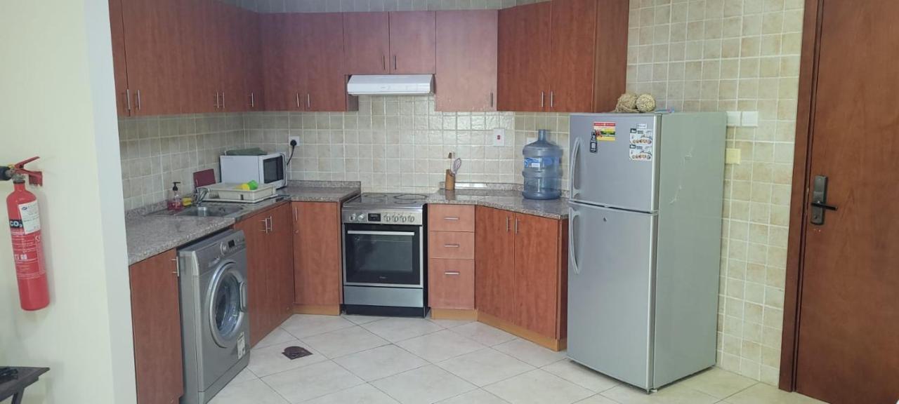 Daire Cozy 2bhk Near To Dmcc Metro Station -505 *