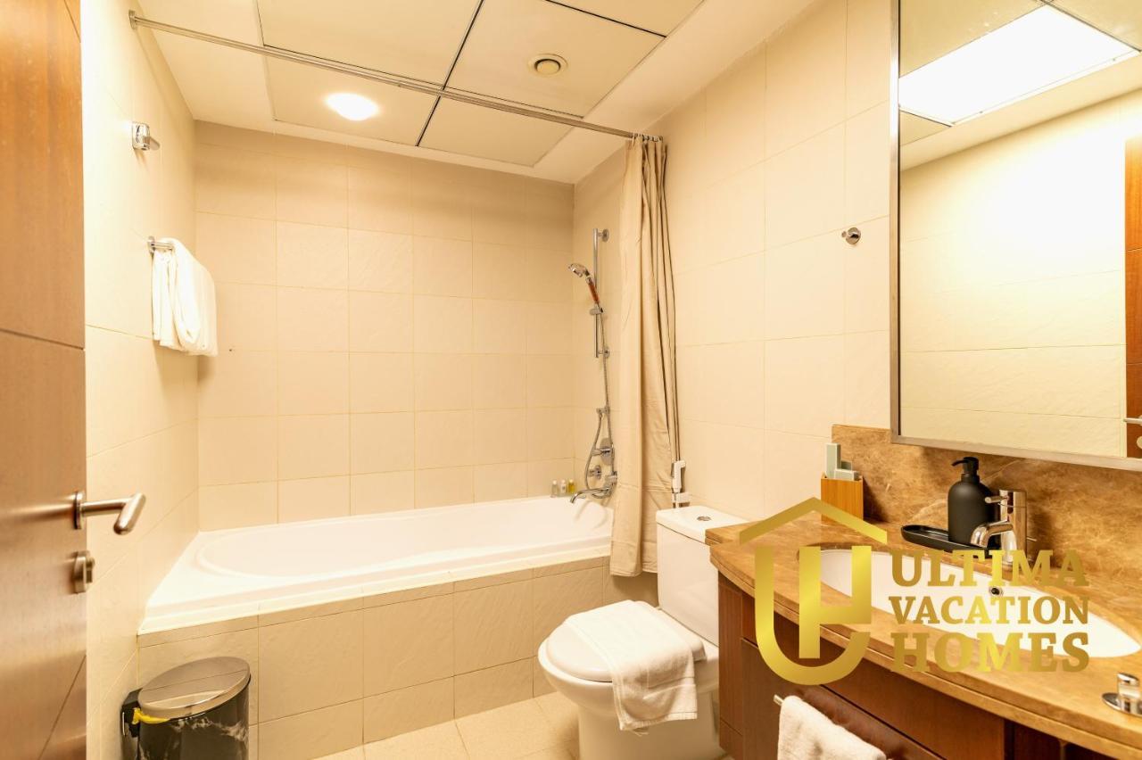 Stylish 1br-next To Mall In Standpoint B