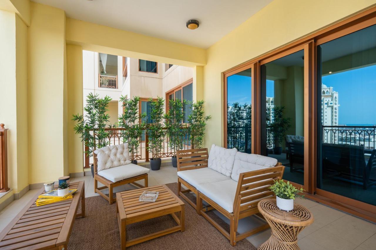 Elegant 2br Palm Jumeirah Apt With Pool Access Apartment Dubai
