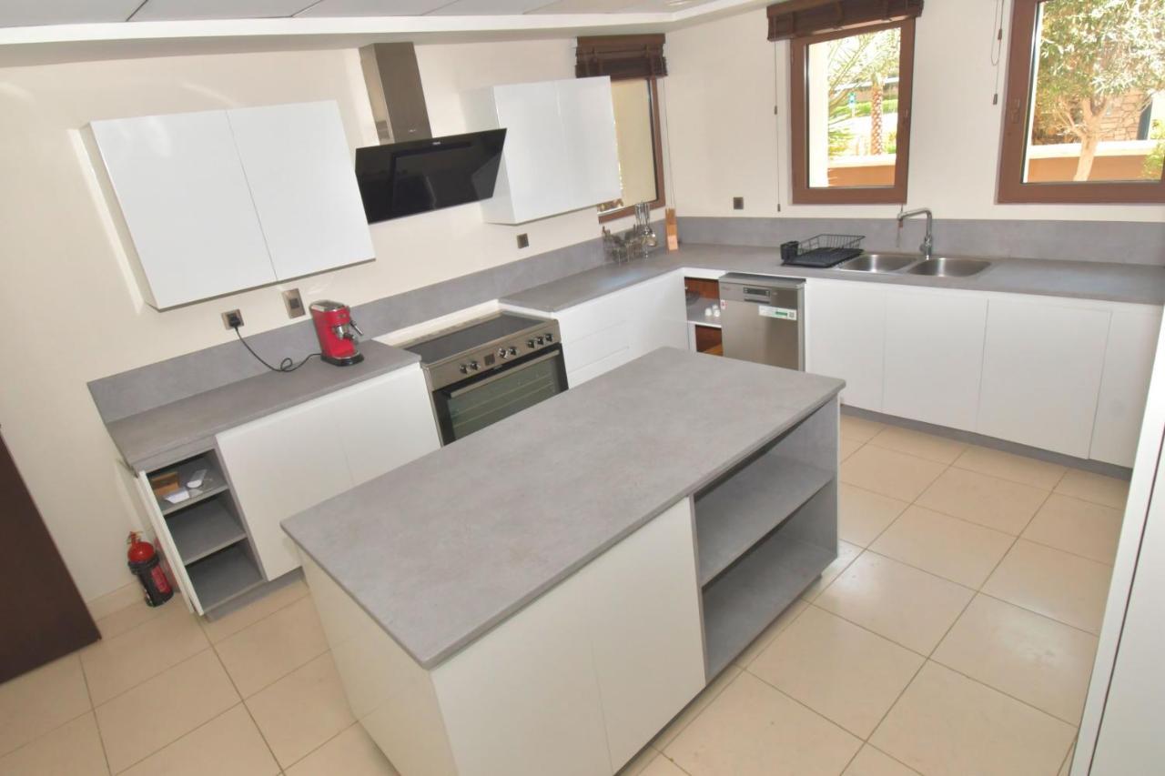 Amazing Palm Jumeirah View 5 Private Pool Villa *