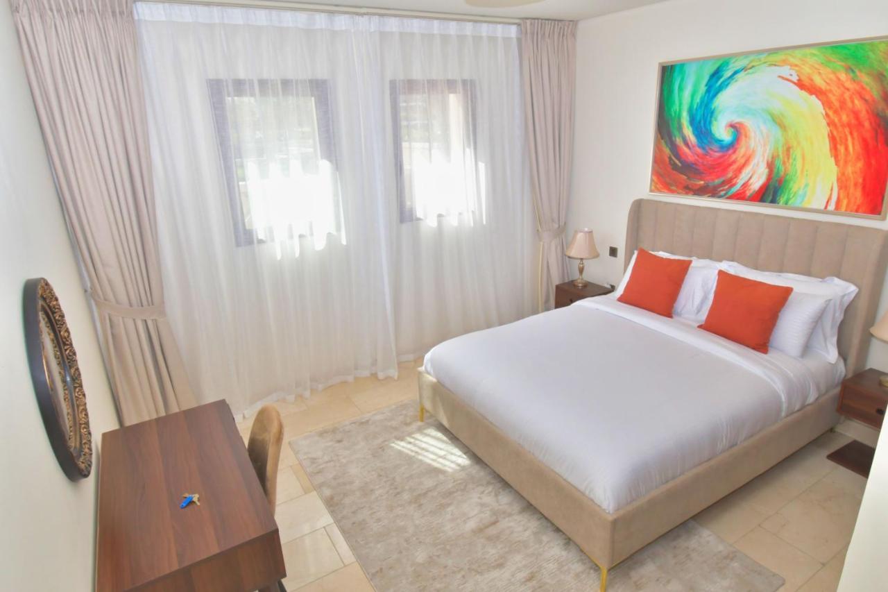 Amazing Palm Jumeirah View 5 Private Pool Villa Dubai