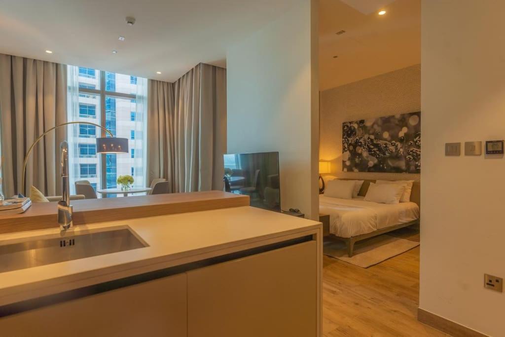 Maison De Luxe - Jumeirah Living Marina Gate