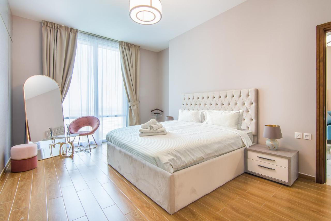 Stunning 1br Al Habtoor -meera Tower 1108 Dubai