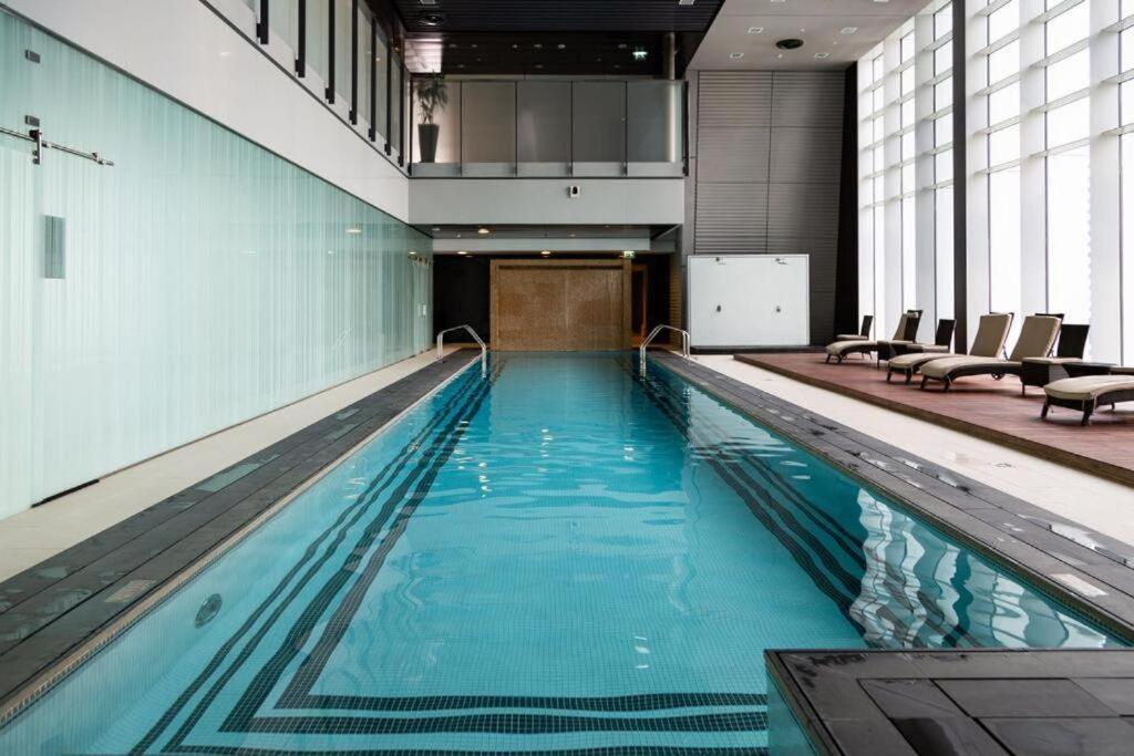 Apartment Nasma Luxury - Exquisite Hideaway With Awe-ins Burj Khalifa Views *