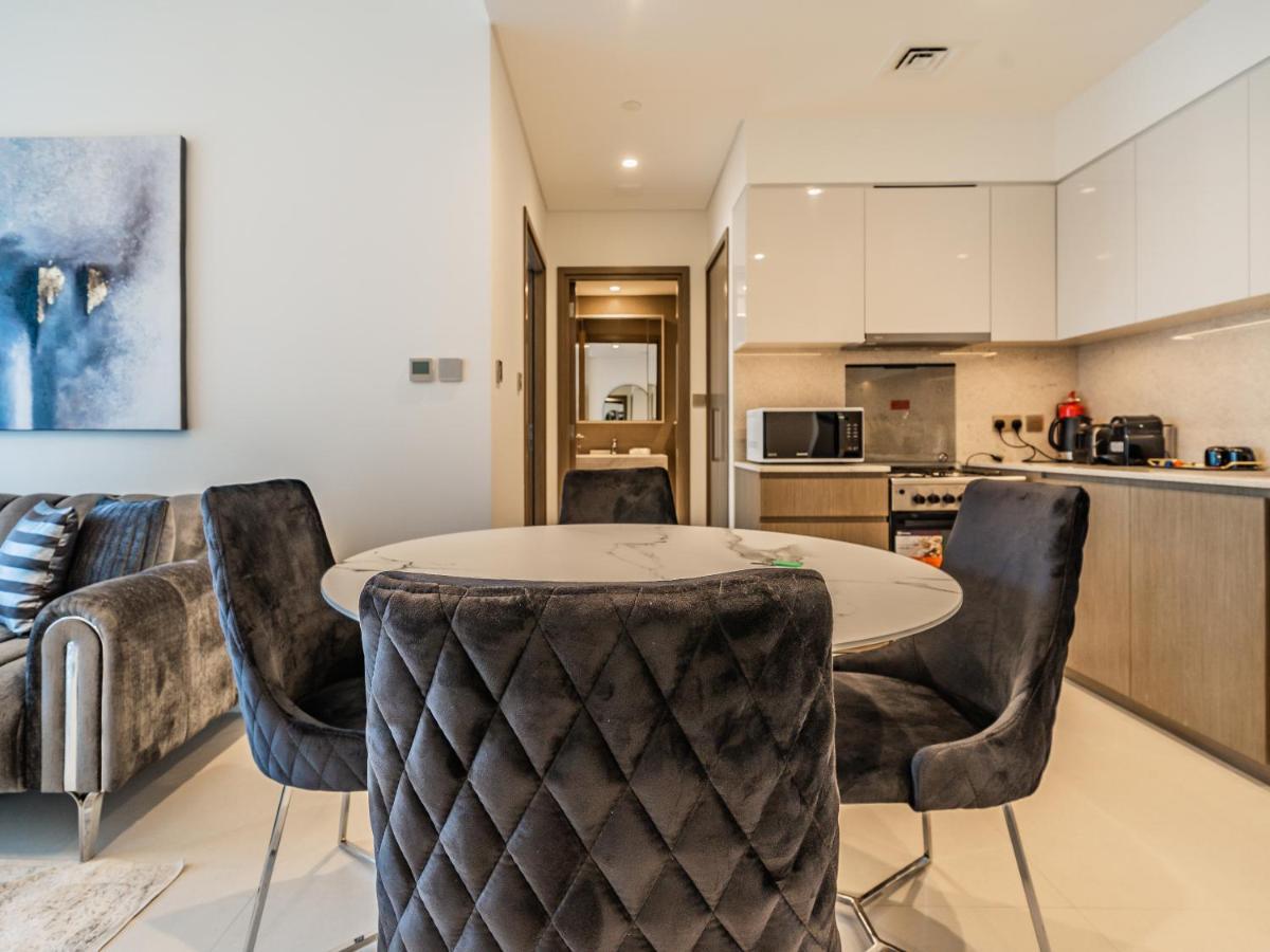Brilliant 1br In Burj Royale - Downtown Apartment *