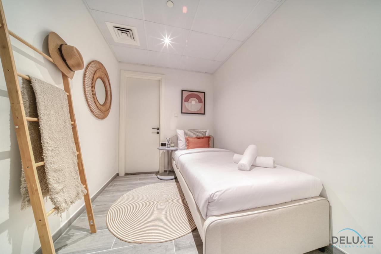 Idyllic 2br With Assistant At Mesk 1 Midtown Production By Deluxe Homes Apartment