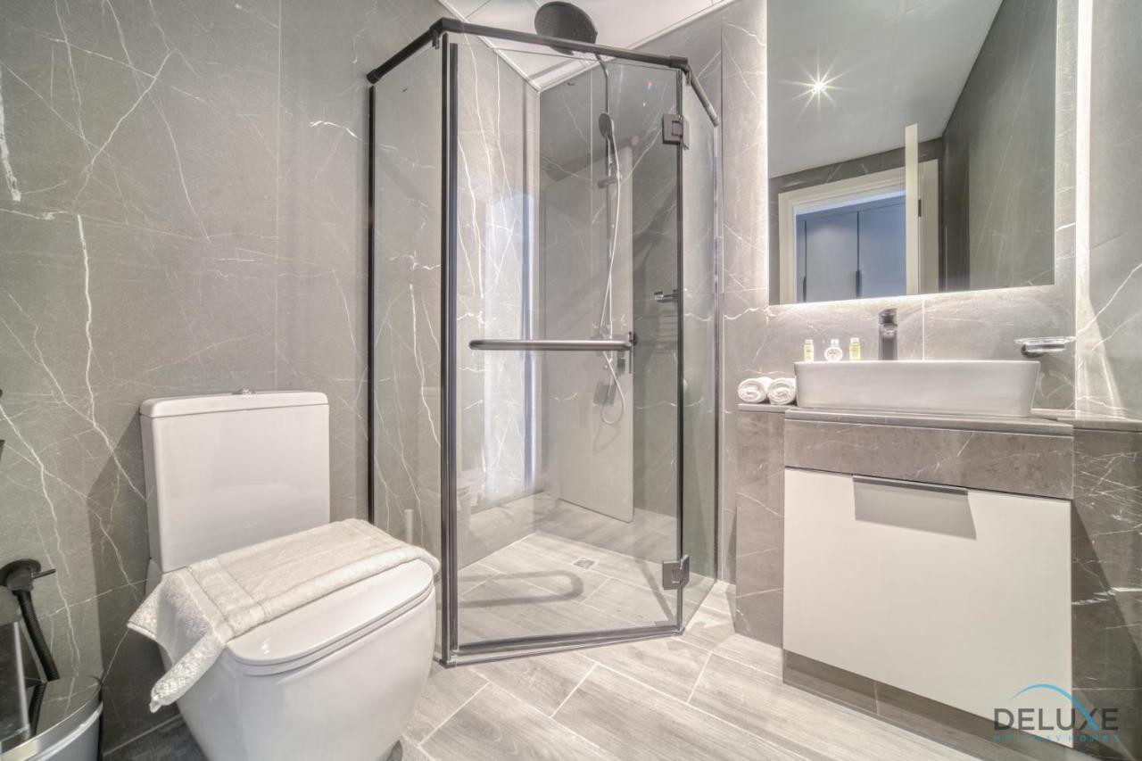 Idyllic 2br With Assistant At Mesk 1 Midtown Production By Deluxe Homes Apartment
