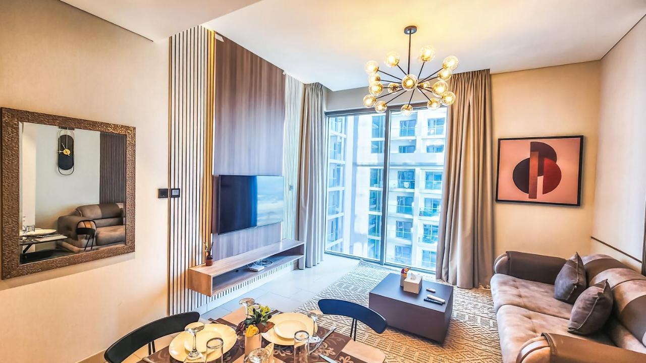 By Latinem Luxury 1br Holiday Cvr B1602 Near Burj Khalifa * Dubai