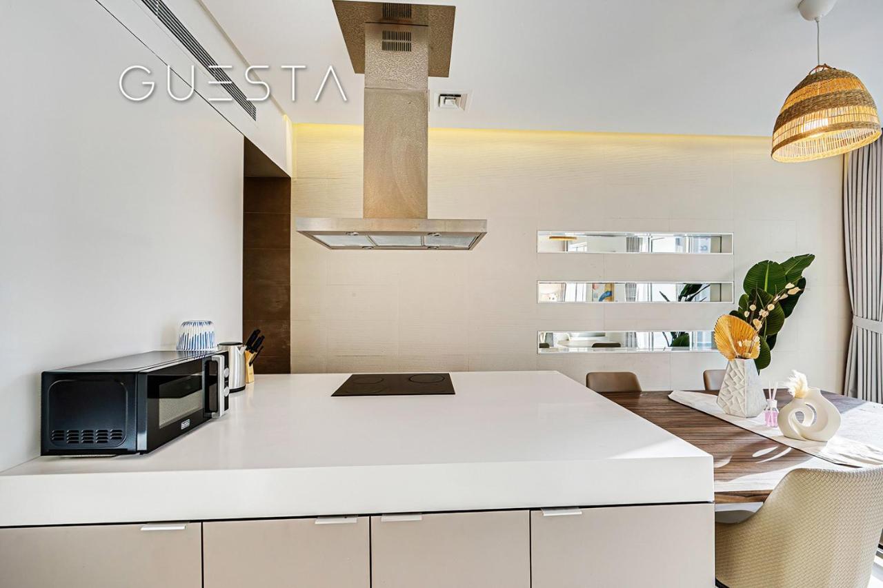West Avenue Tower, Marina Daire