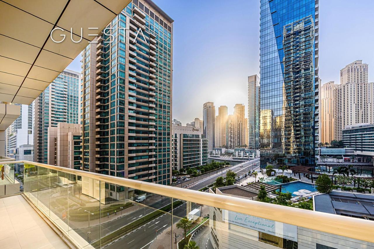 West Avenue Tower, Marina