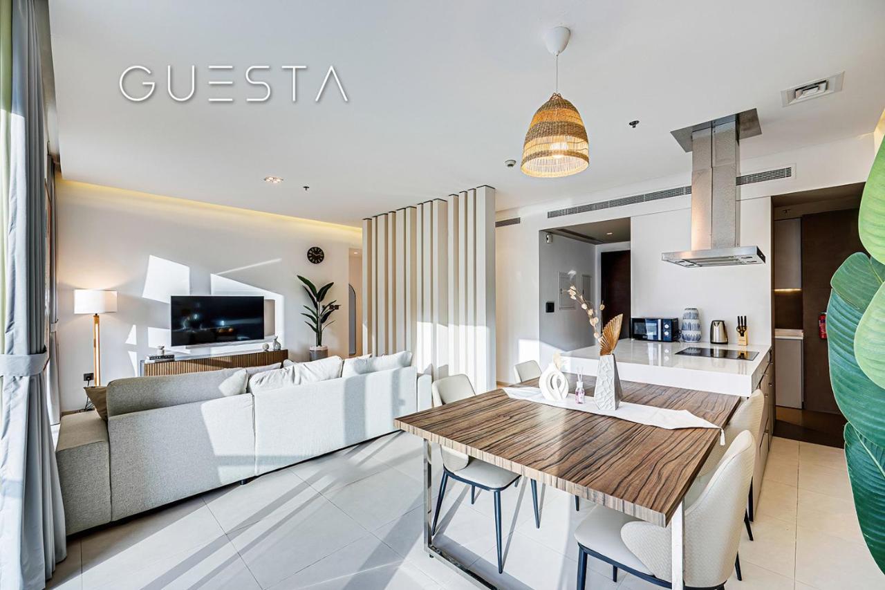 West Avenue Tower, Marina Daire *