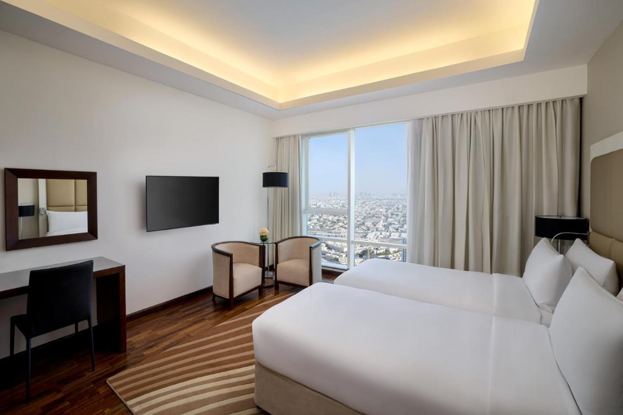 Hotel La & Dubai