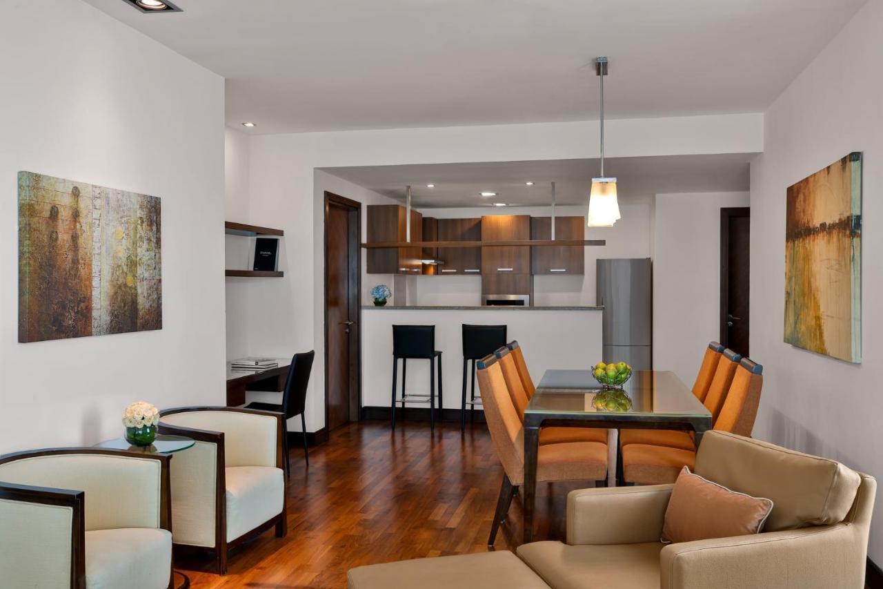 Hotel La & 4*