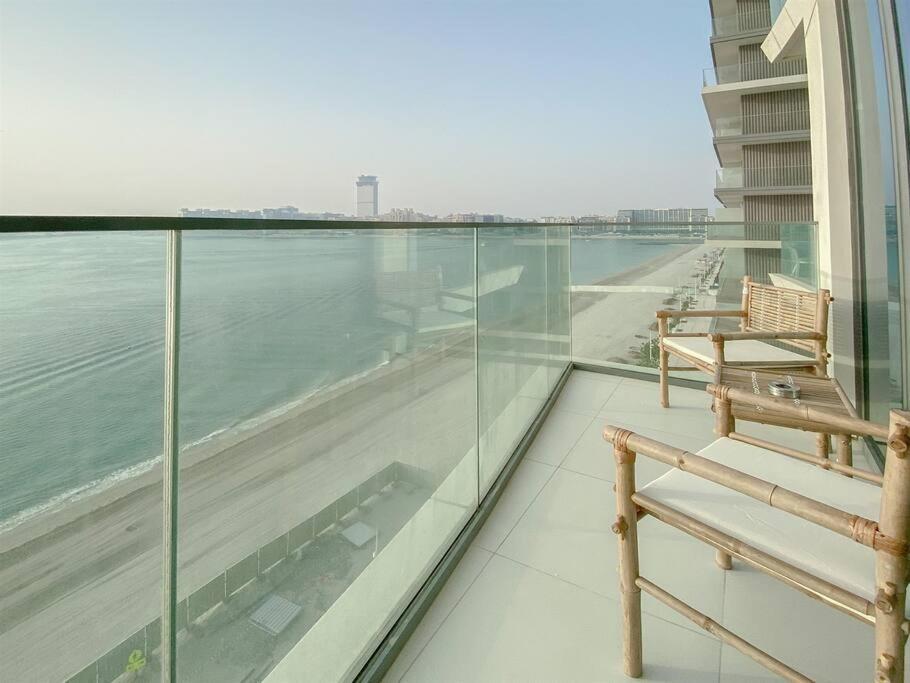 Trophy 2bdr Sandy Shores Retreat With Panoramic Sea View & Private Access Apartment