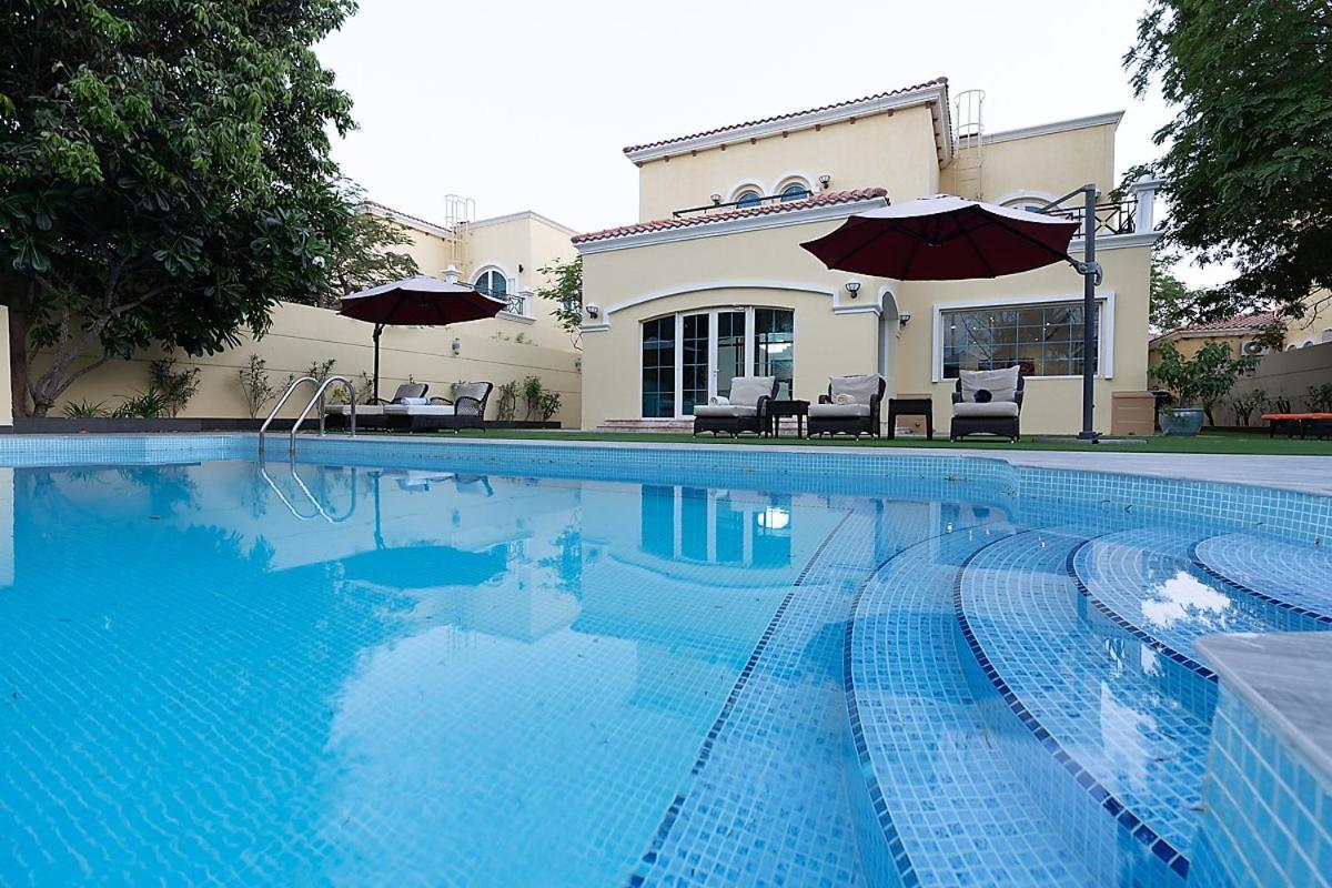 Apartamento 6 Plus 1 Bdr Jumeirah Park With Amz Climatized Huge Private Pool - 5 Min From Jbr Beach