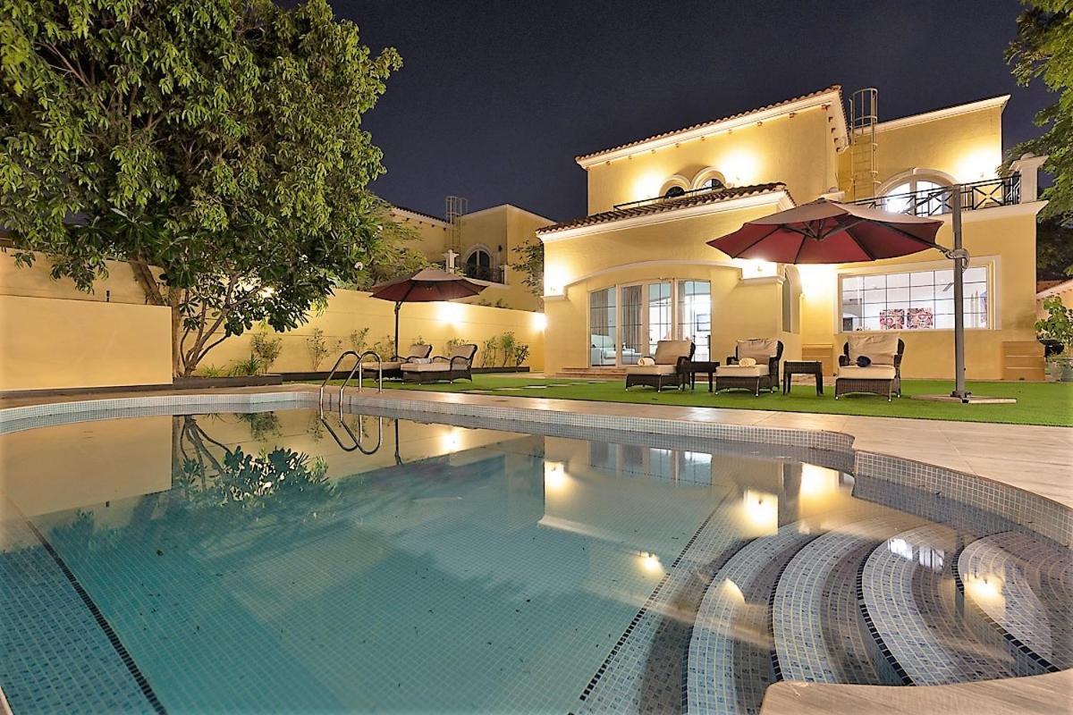 Apartamento 6 Plus 1 Bdr Jumeirah Park With Amz Climatized Huge Private Pool - 5 Min From Jbr Beach