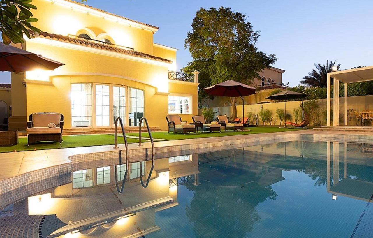 6 Plus 1 Bdr Jumeirah Park With Amz Climatized Huge Private Pool - 5 Min From Jbr Beach * Dubai