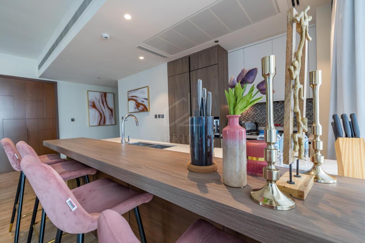 Luxury In Marina Gate Jumeirah Living