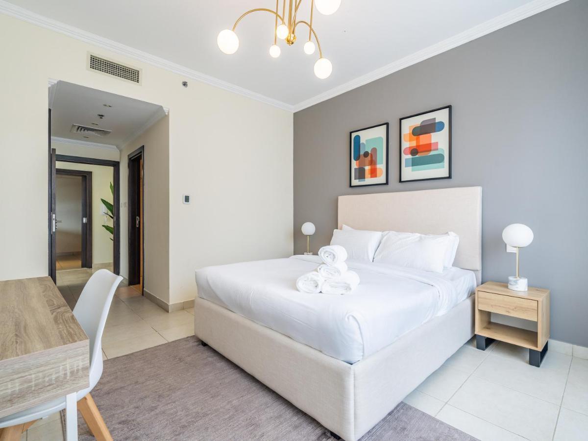 Magnificent 2 Bedroom With Balcony - Marina Dubai