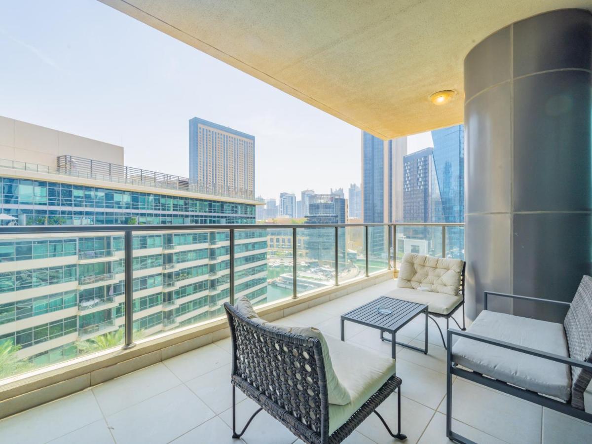 Daire Magnificent 2 Bedroom With Balcony - Marina