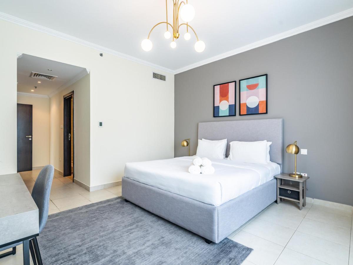 Magnificent 2 Bedroom With Balcony - Marina Daire