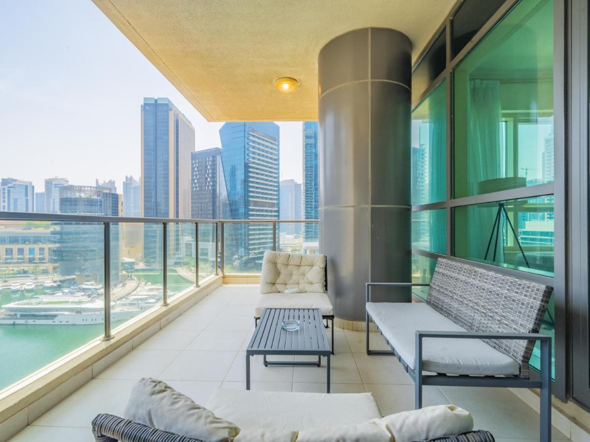 Magnificent 2 Bedroom With Balcony - Marina Daire