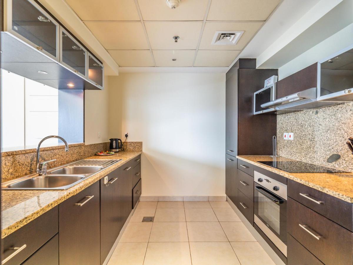 Magnificent 2 Bedroom With Balcony - Marina Dubai