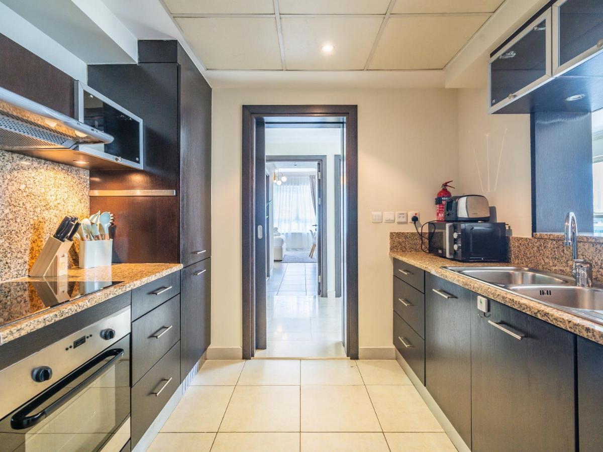 Magnificent 2 Bedroom With Balcony - Marina Daire Dubai