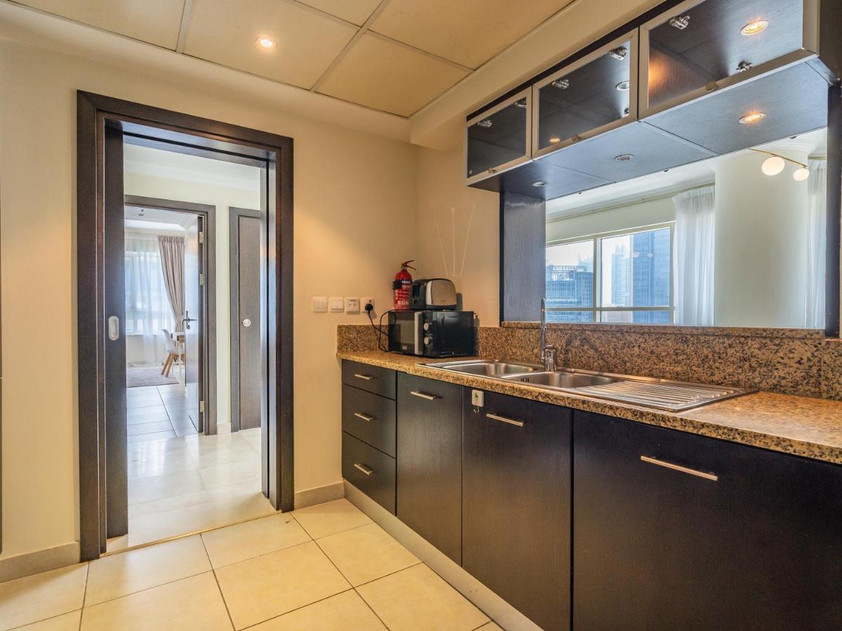 Magnificent 2 Bedroom With Balcony - Marina Daire *