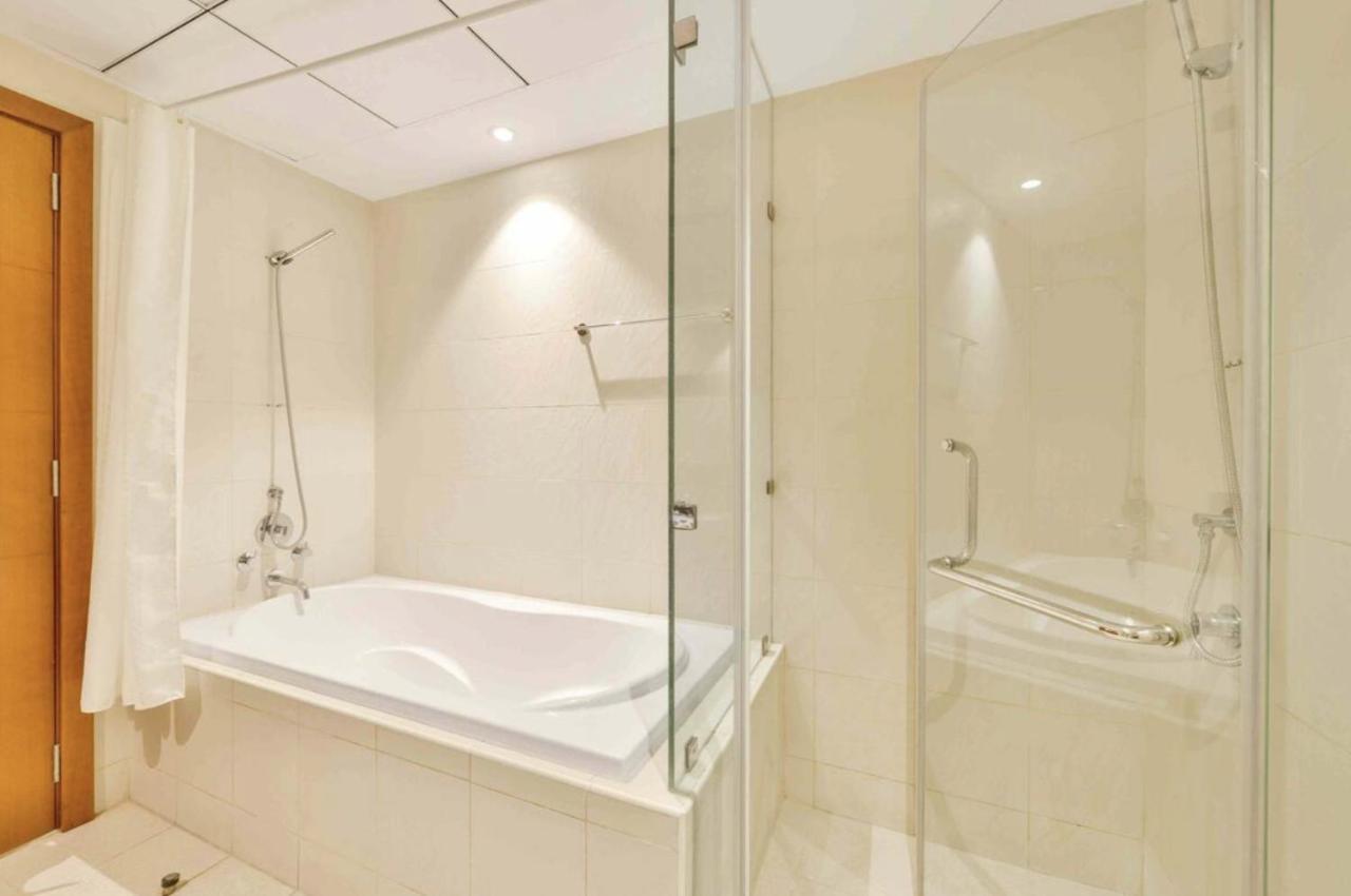 Residences At Standpoint, Downtown Apartamento