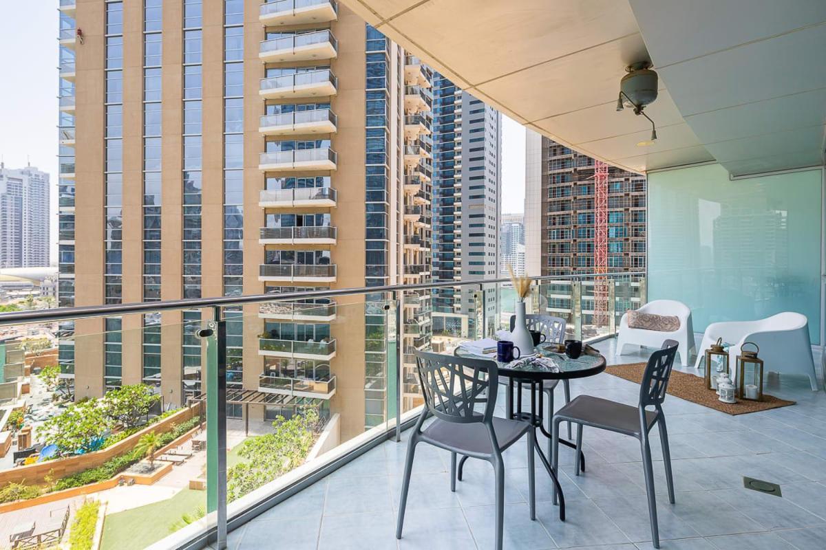Frank Porter - Marina Terrace Dubai