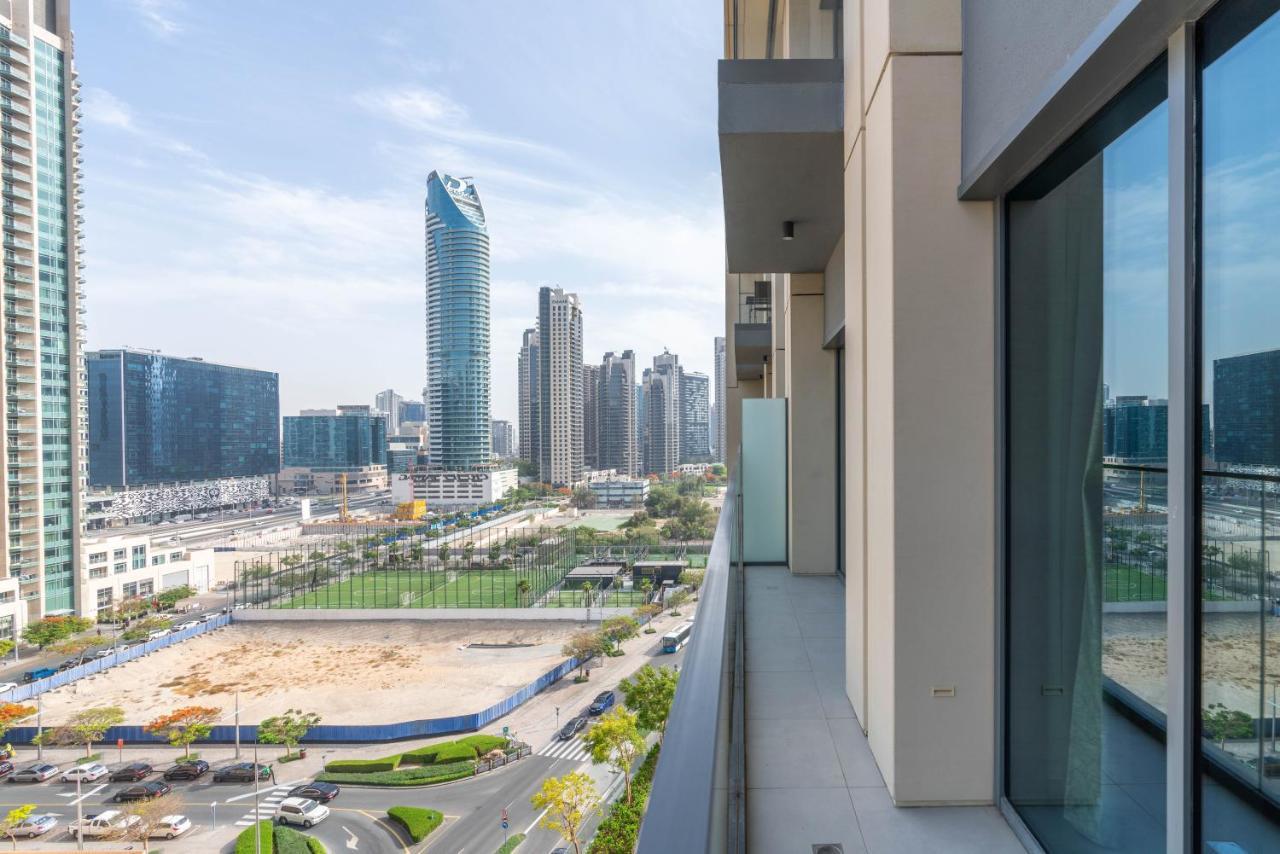Ultimate / 5 Min Walk From Mall / Brand New / Downtown Daire Dubai