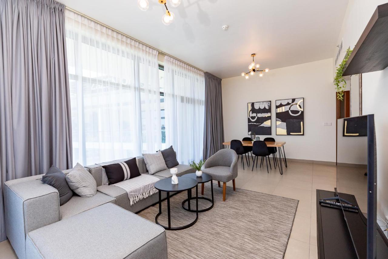 Amazing Deal! Stunning 3br With Huge Terrace - Jvt * Dubai