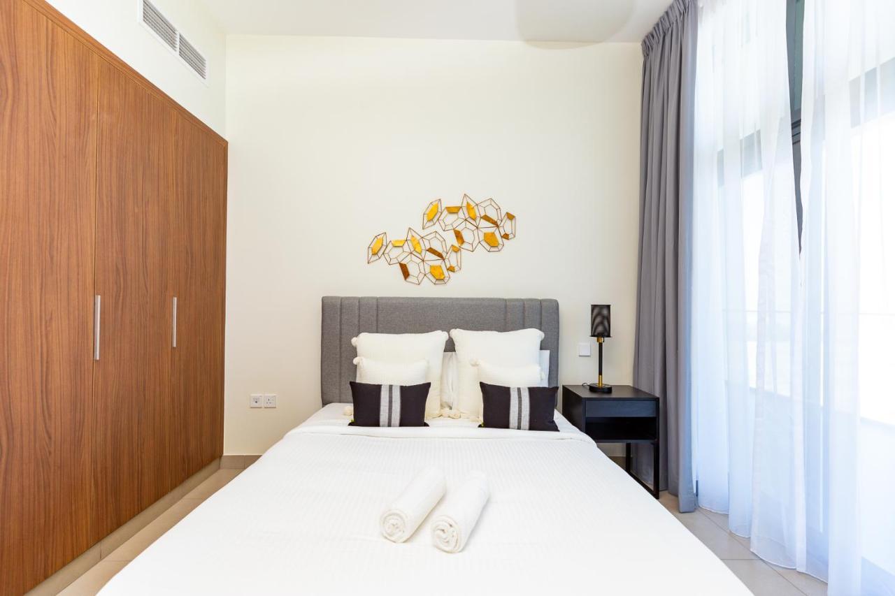 Amazing Deal! Stunning 3br With Huge Terrace - Jvt *