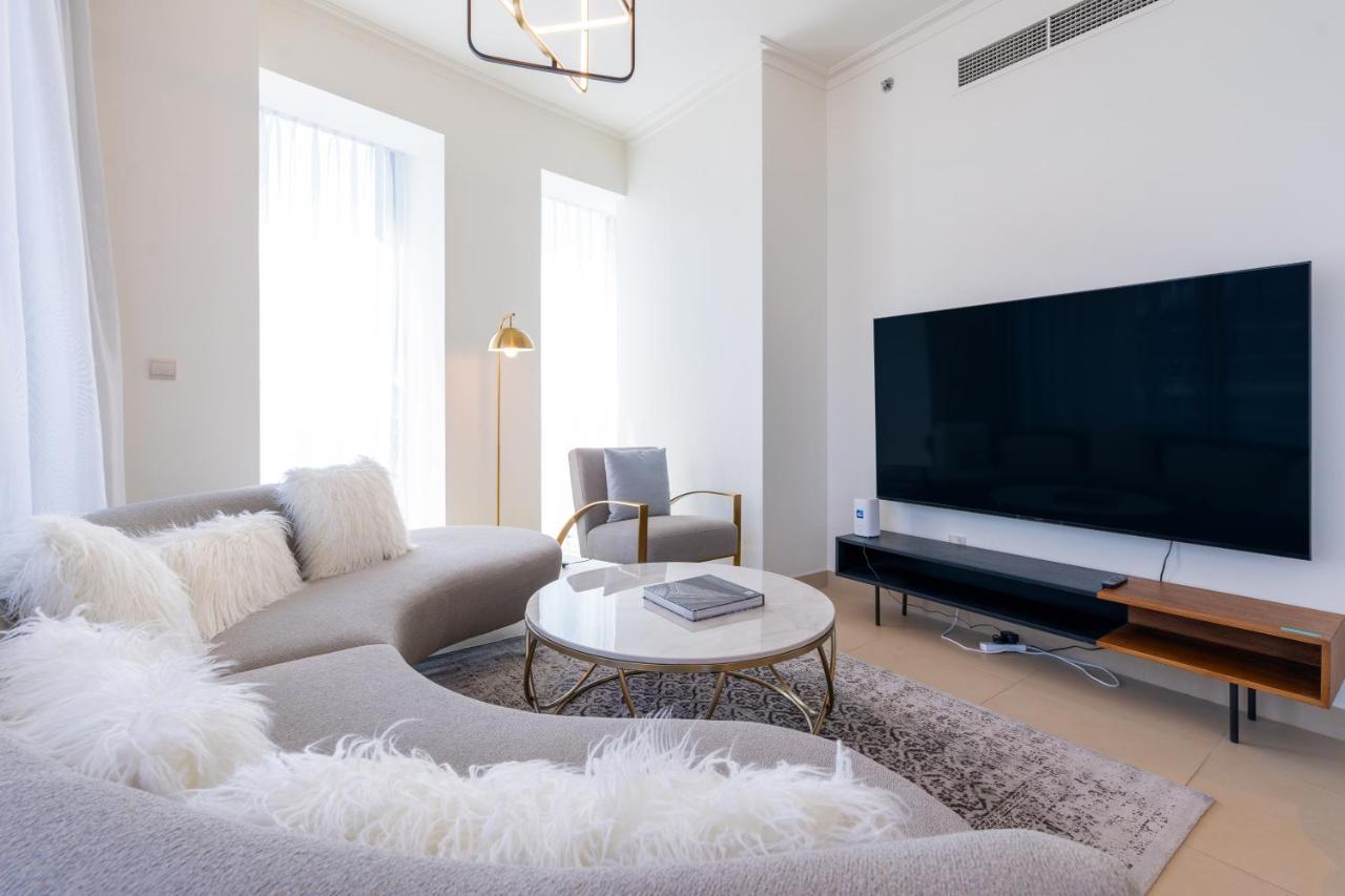 Vacay Lettings - Burj Vista High Floor Burj Khalifa & Fountain View Daire