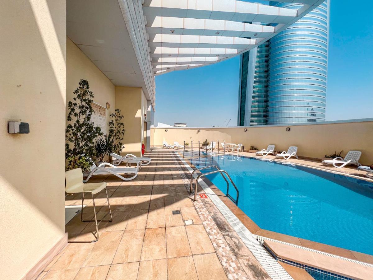 Cosmos Living Stylish Near Marina Apartment Dubai