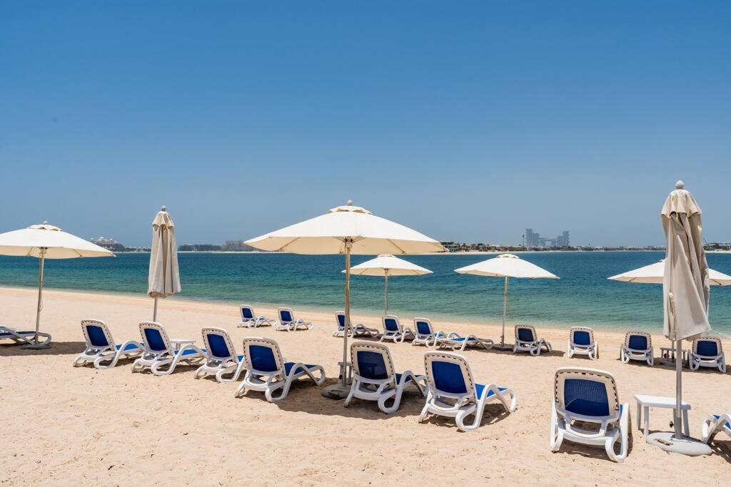 Daire Palm Jumeirah Spacious 1 Bed Private *