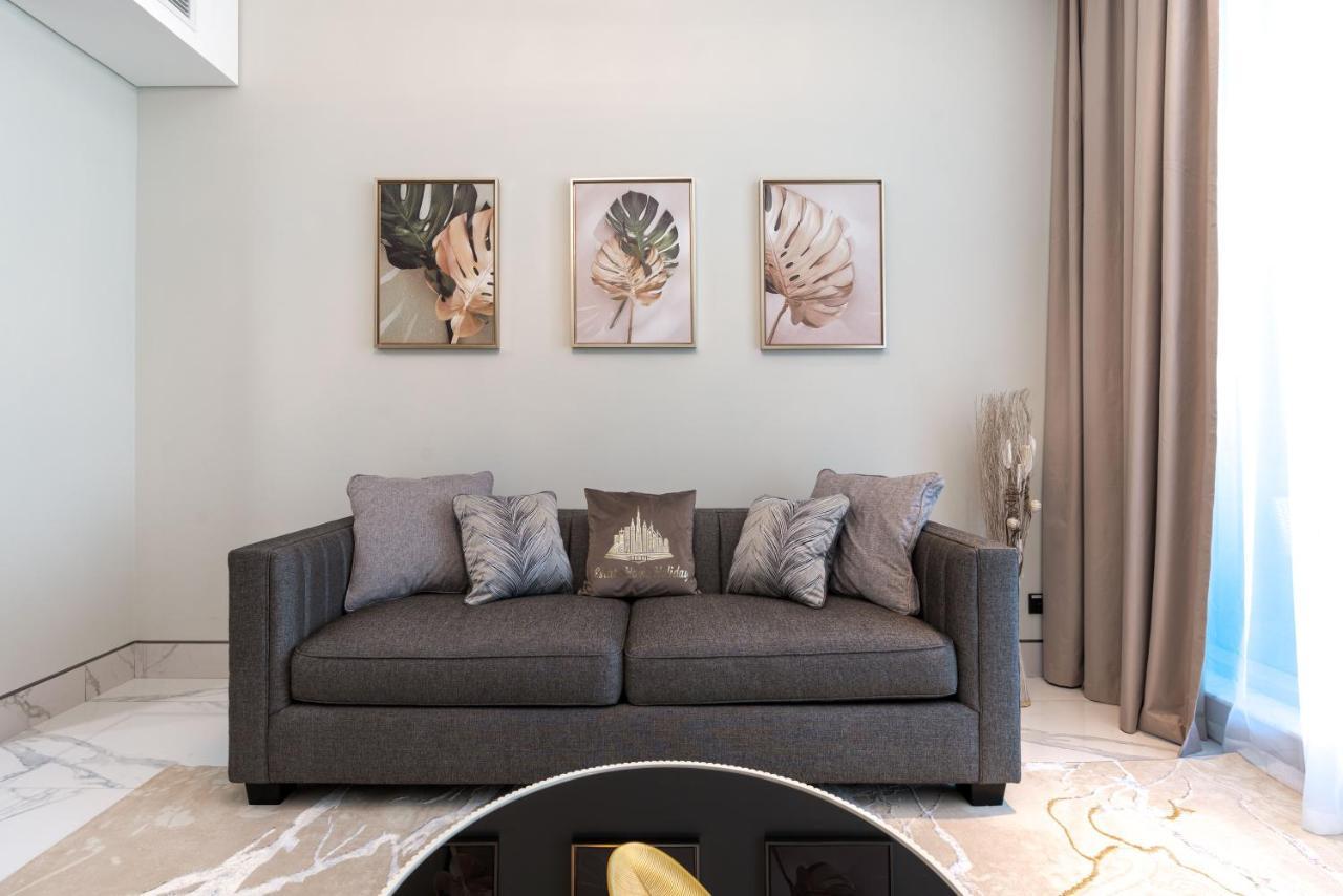 Apartment J One Tower Luxury From Estate Dubai