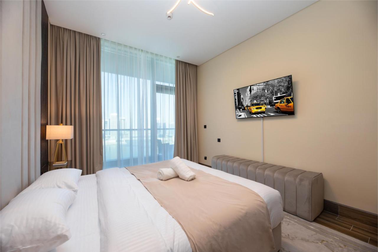 J One Tower Luxury From Estate * Dubai
