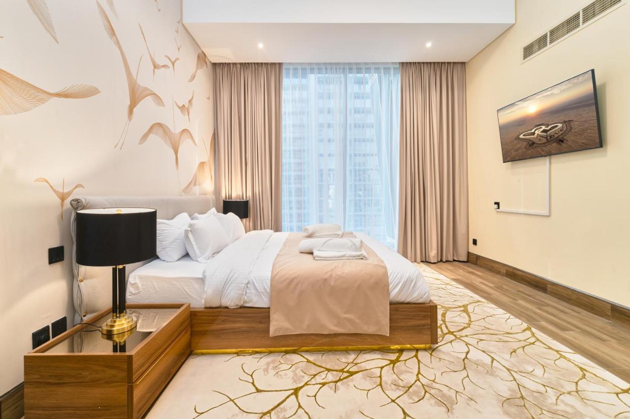 J One Tower Luxury From Estate Apartment *