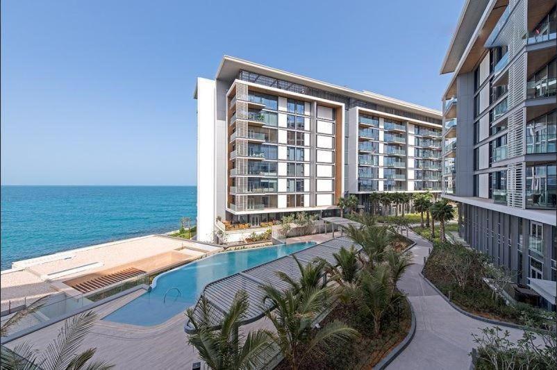 Apartment Nasma Luxury - Gorgeous Waterfront With Incredible Sea Views Dubai