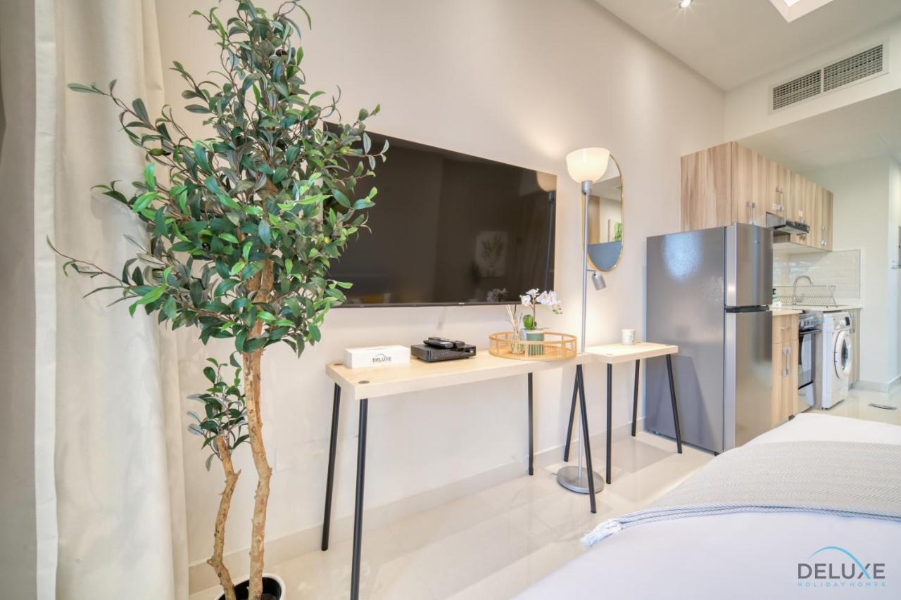 Modern Studio At Hera Tower Sports By Deluxe Homes *