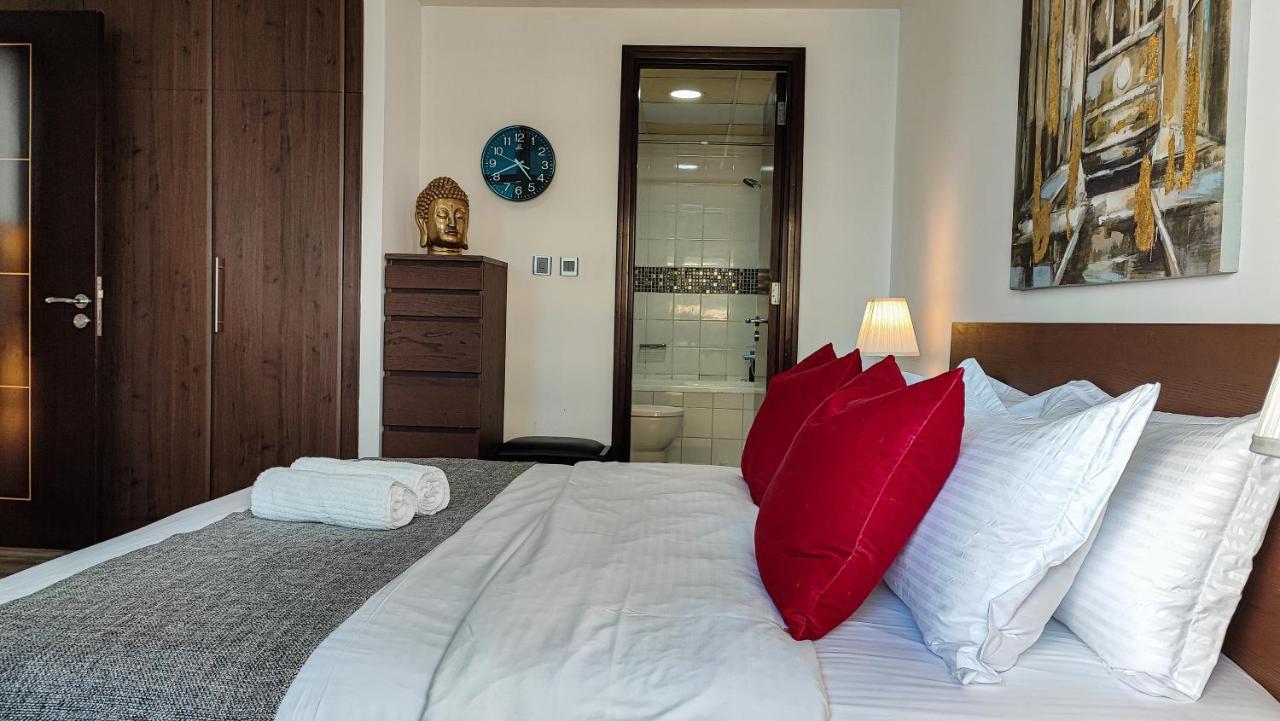 La Buena Vida Homes - Luxe 1bd, Boutique Full Lakeview 1m To Metro, & Almas Tower Daire *