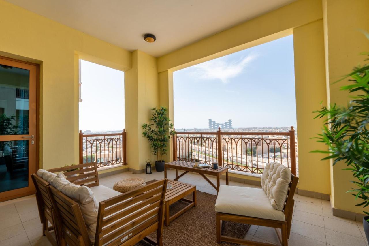 Elegant 2br Palm Jumeirah Apt With Pool Access
