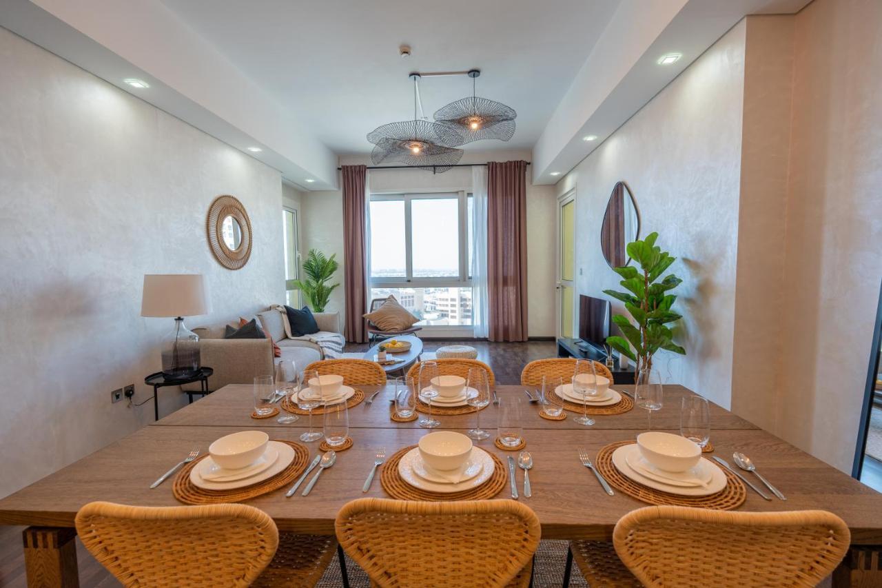 Apartment Elegant 2br Palm Jumeirah Apt With Pool Access *