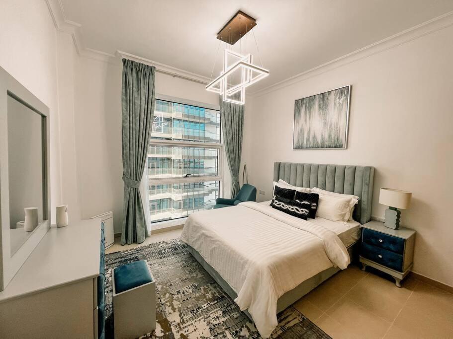 Apartment New Luxury 1br Near Burj Khalifa Dubai