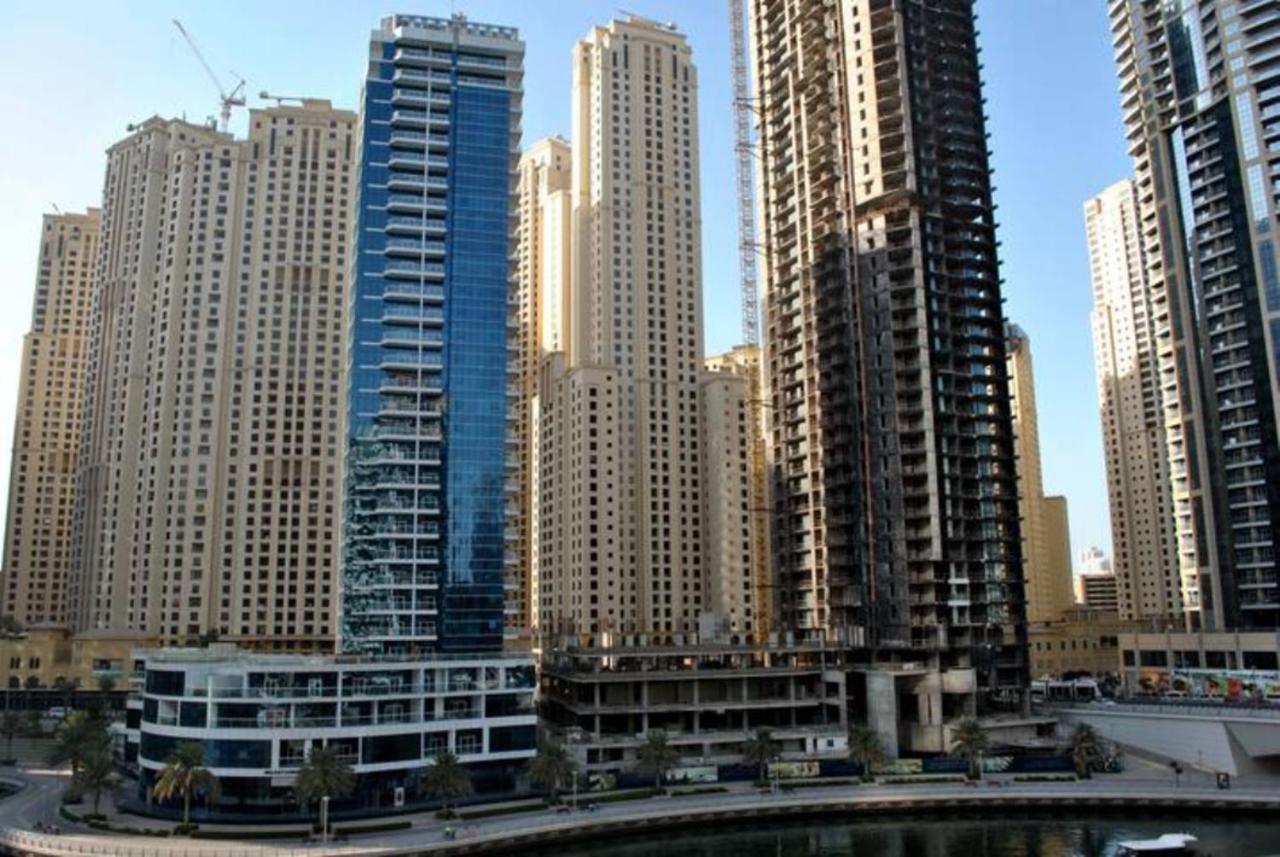 Relaxing 2br Haven In Marina Perfect Location & Amenities Dubai