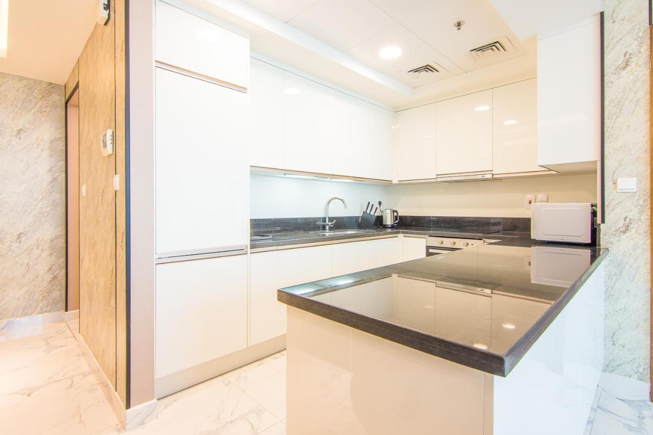 Stunning 1br Al Habtoor -meera Tower 1108 Dubai