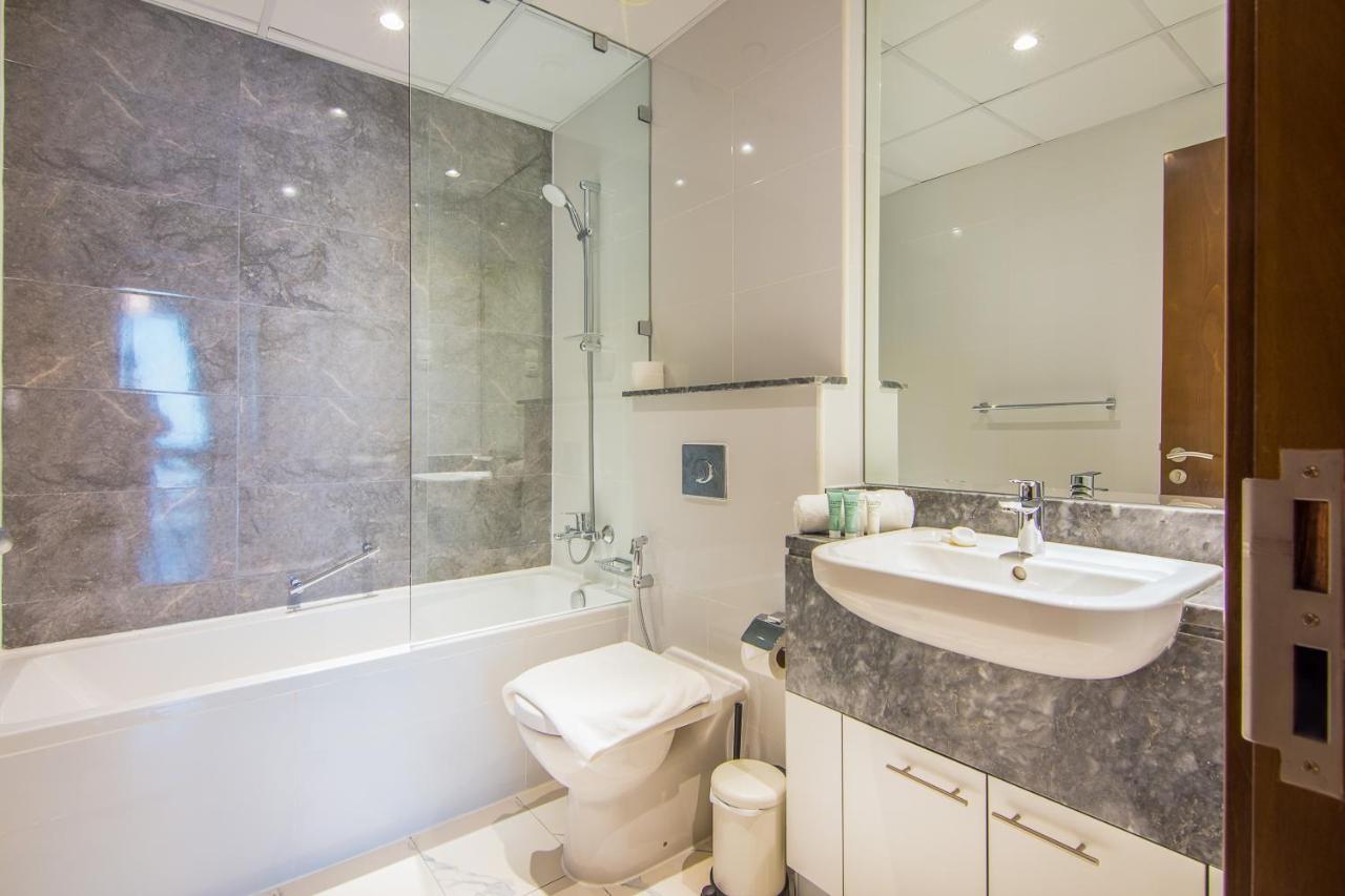 Stunning 1br Al Habtoor -meera Tower 1108